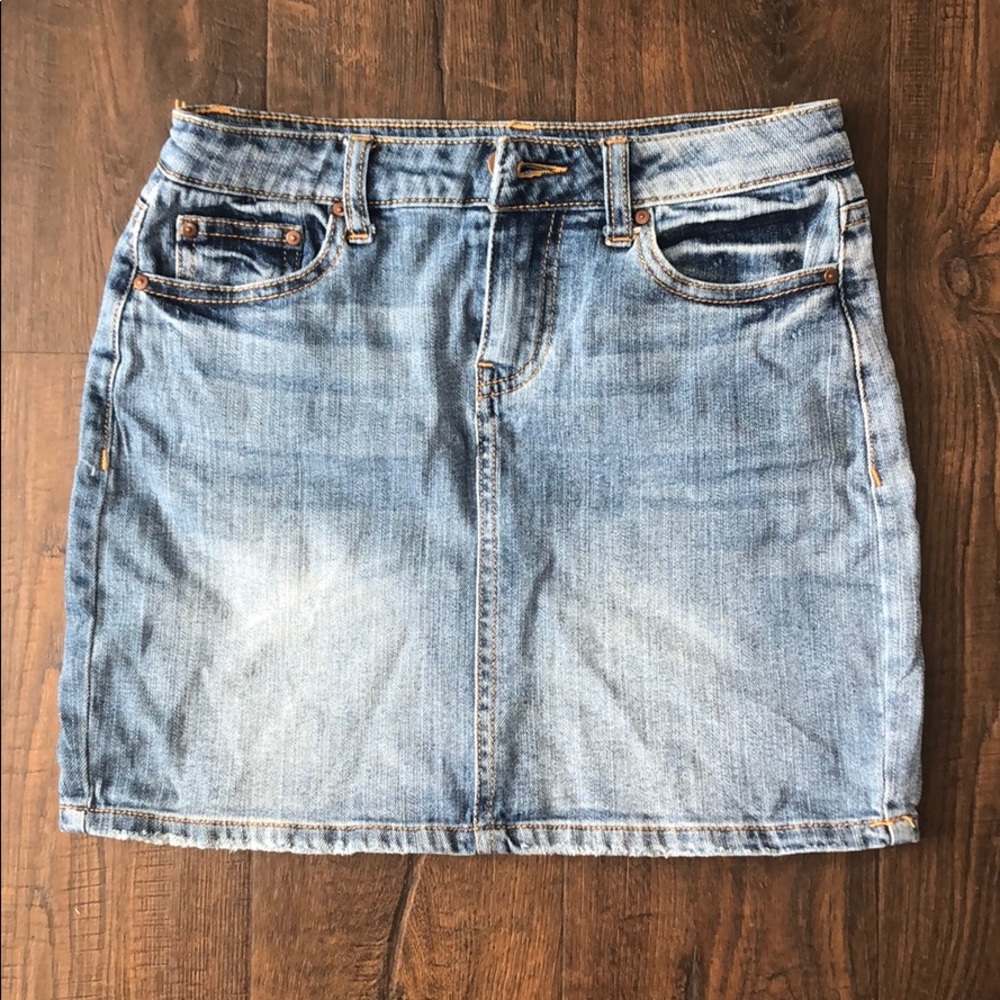 Tilly’s Ivy + Main Denim Mini Skirt